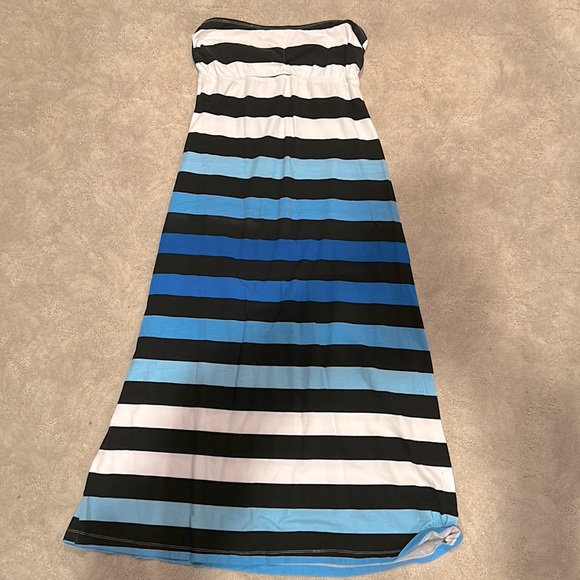 Tommy Bahama Dresses & Skirts - Strapless Tommy Bahama dress.